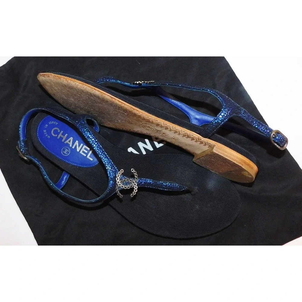 Chanel Women's Flats Blue Crackle‎ CC Jeweled Thong Sandals Size 36 C